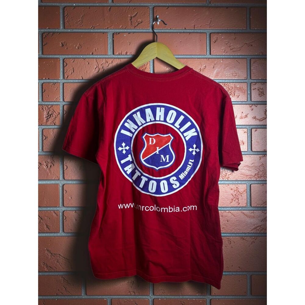 Inkaholik Tattoos Medellín Colombia Red Graphic T-Shirt Men's Large